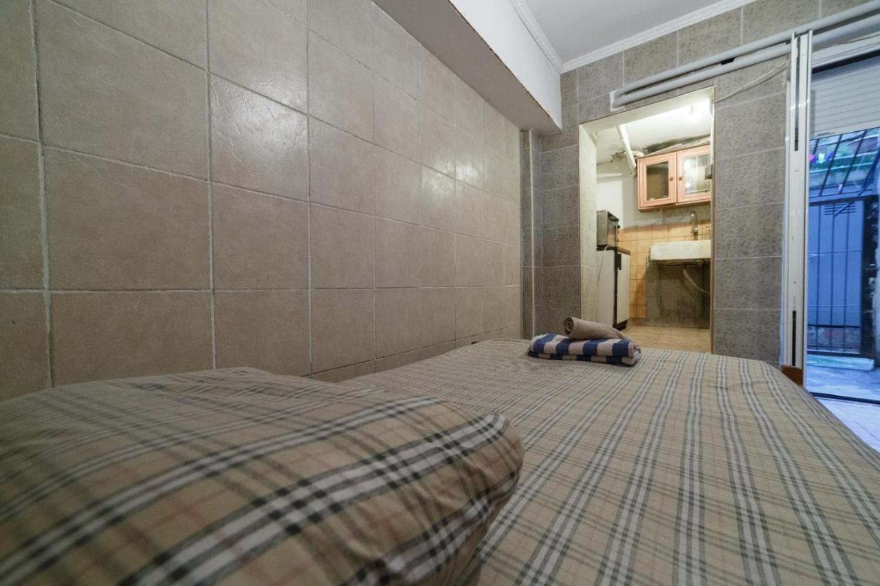 Apartmán Private Flat For 2 Or 3 With Back Yard Near Exarhia Square And Archaelogical Museum Atény Exteriér fotografie
